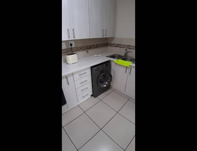 2 BEDROOM TOWNHOUSE FOR SALE IN GROENKLOOF RETIREMENT VILLAGE